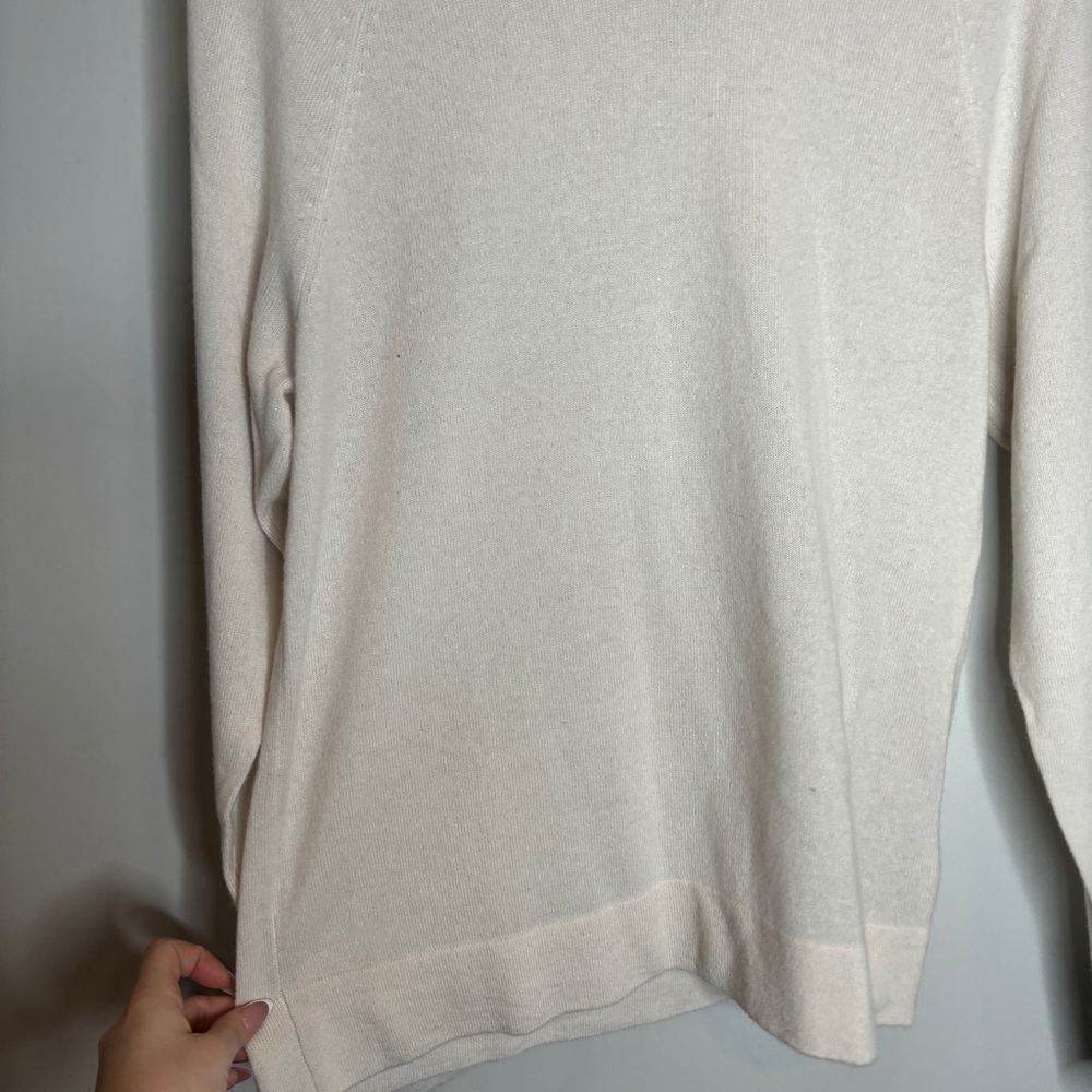 NWOT James Perse Men's Soft Featherweight Cashmere V Neck Sweater - Picture 5 of 9